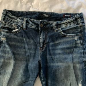 Skinny/straight leg jeans